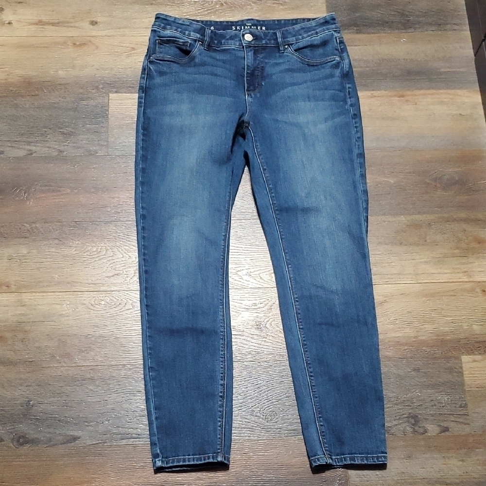 White House Black Market Blue The Skimmer Skinny Jeans
